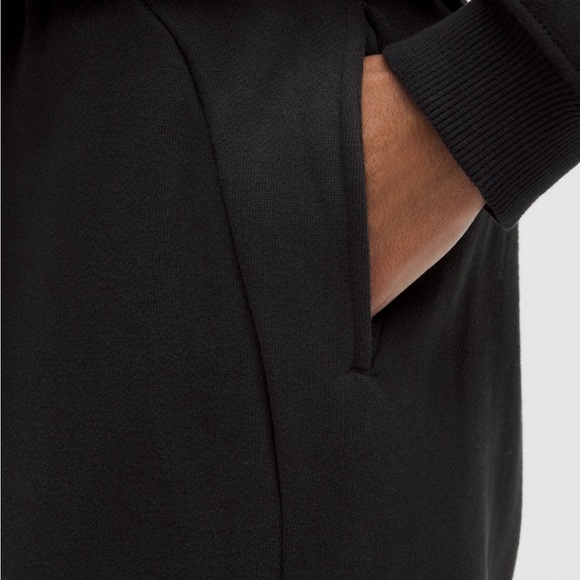 lululemon Scuba Oversized Mid-Rise Joggers - Picture 4 of 9